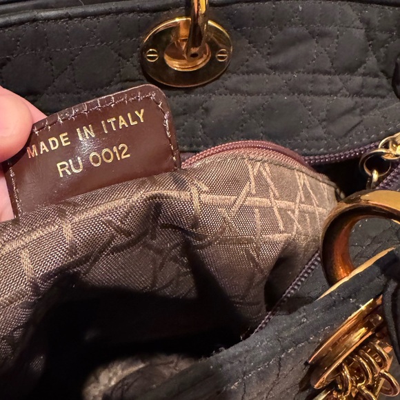 BARELY WORN
Christian Dior Bag WITH Charm 
100% Authentic - Picture 4 of 7